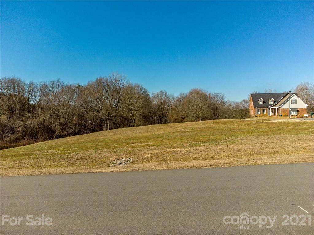 1013 Point Crossing Court - Photo 1