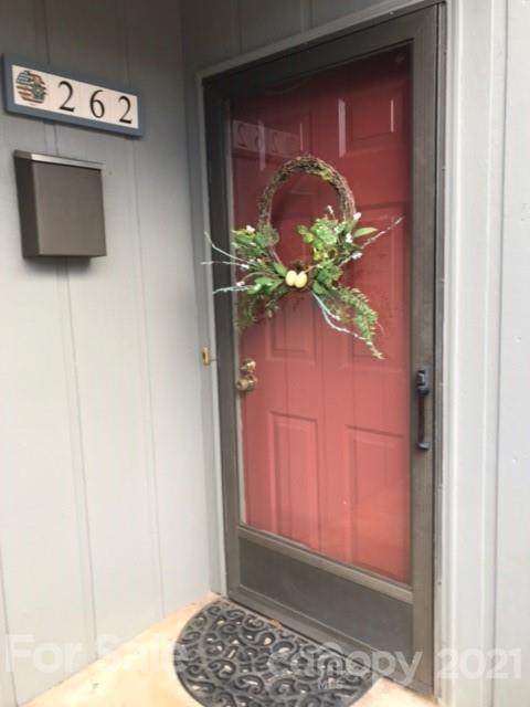 262 Kelly Street - Photo 1