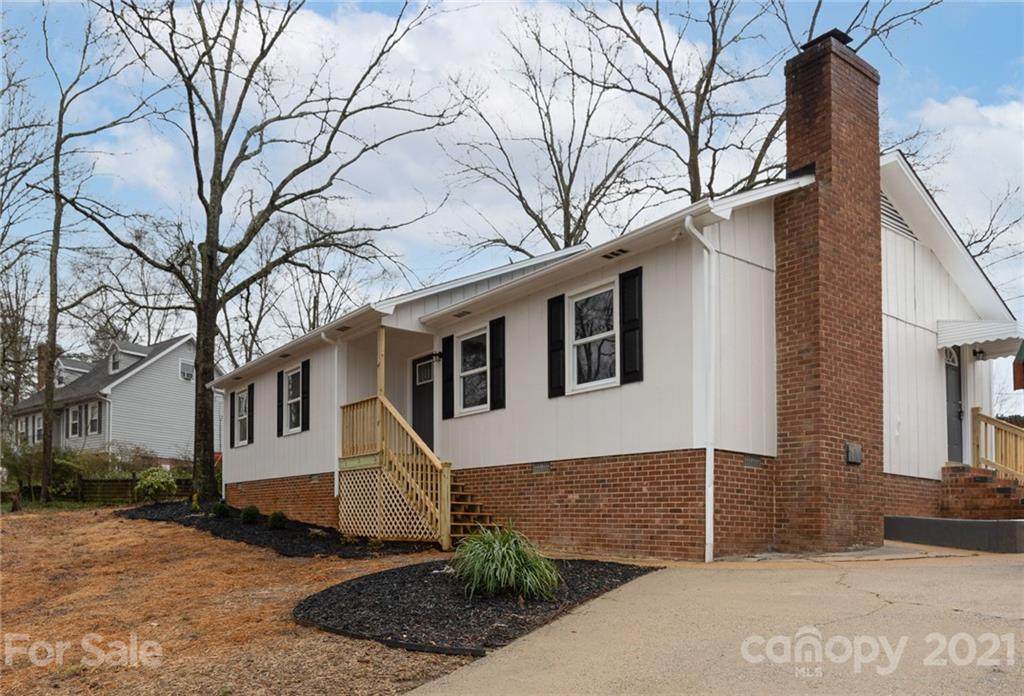 2020 Downey Street - Photo 1