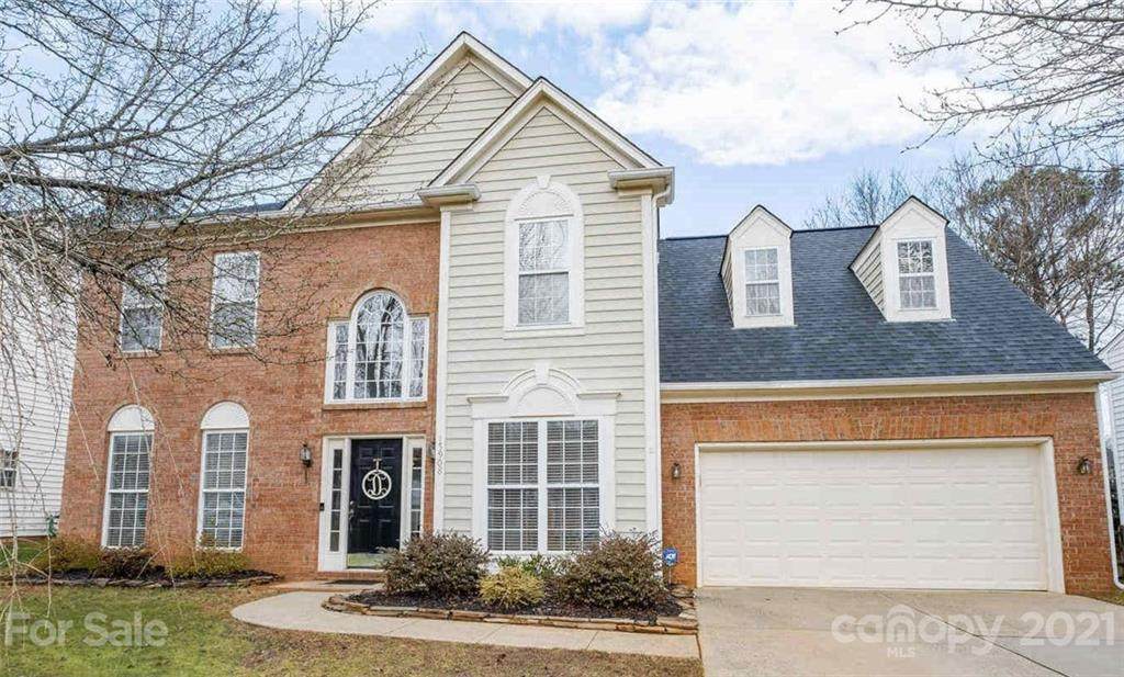 15908 Gathering Oaks Drive - Photo 1