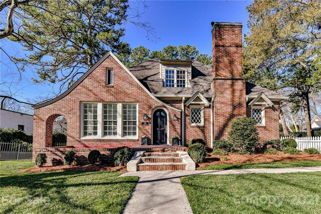 1518 Providence Road - Photo 1
