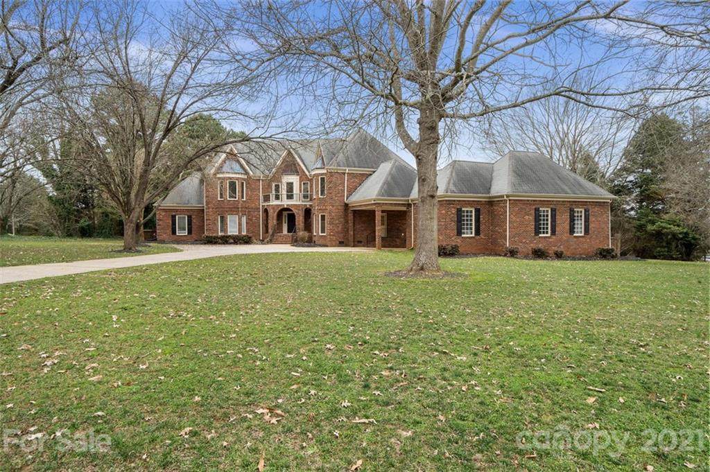 469 Valley Run Drive - Photo 1