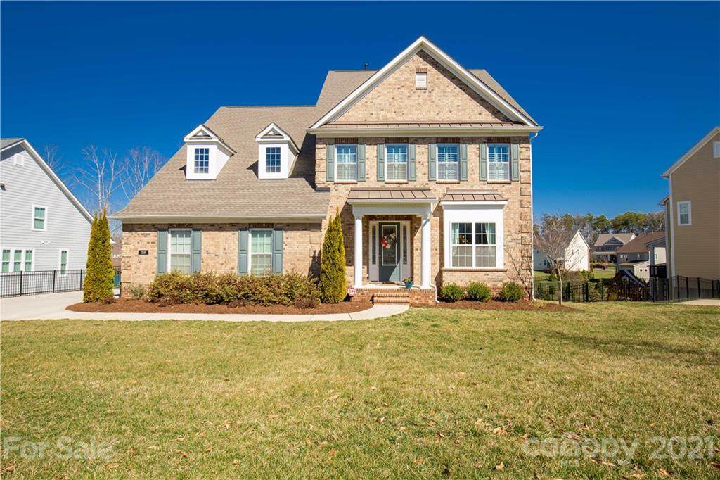218 Monteray Oaks Circle - Photo 1