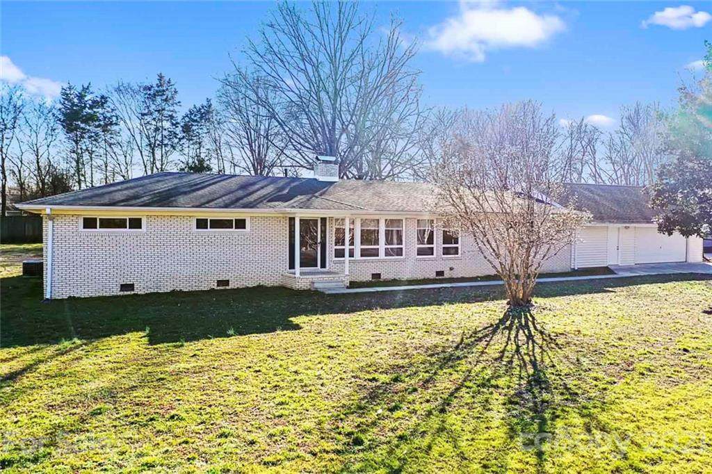 4449 Artdale Road - Photo 1