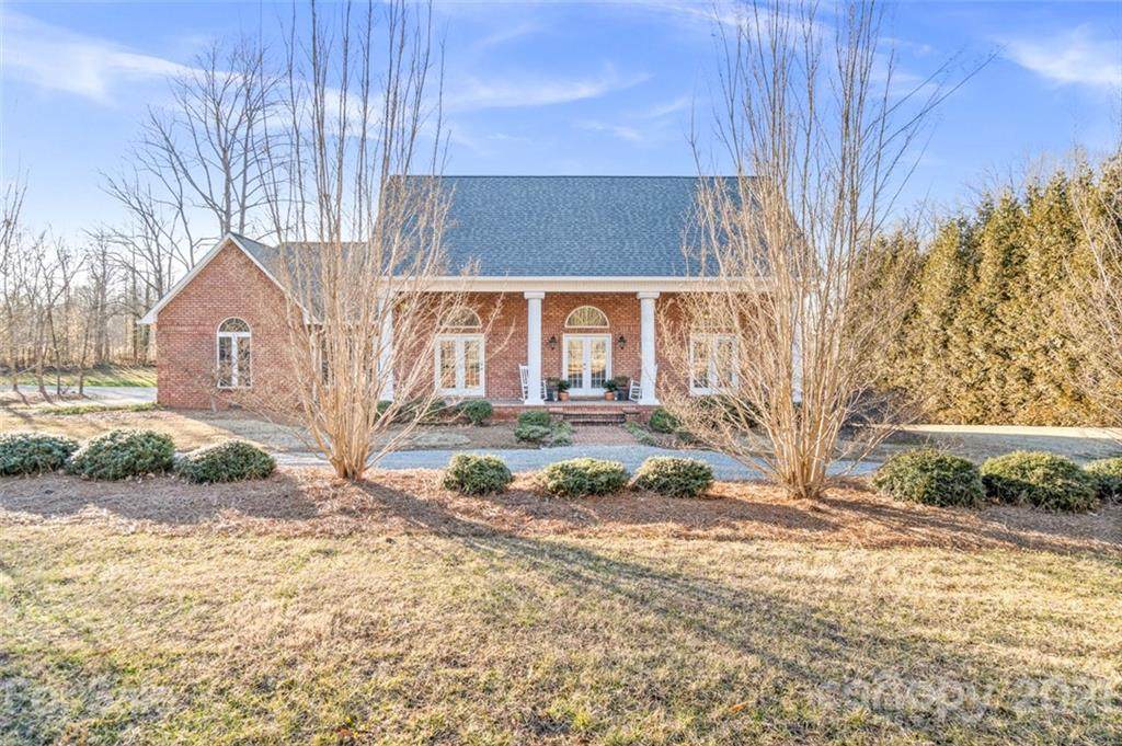 310 Sunflower Road - Photo 1