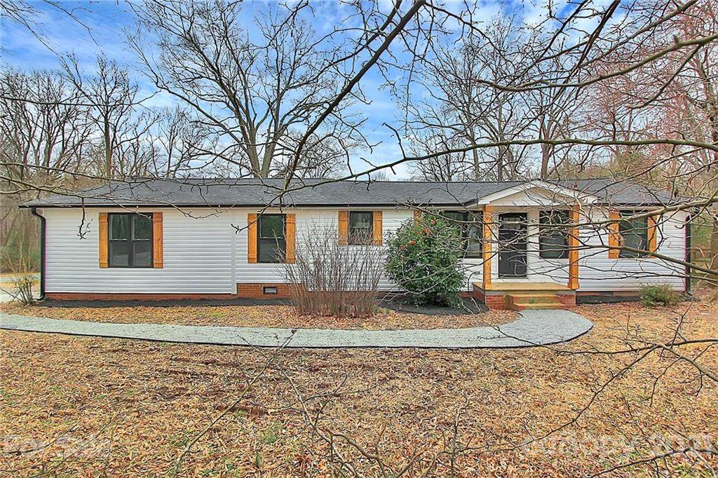 10118 Idlewild Road - Photo 1