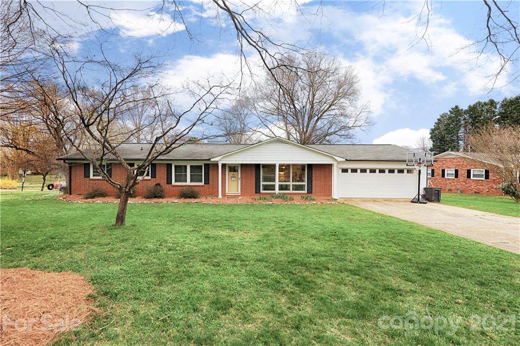521 Carolina Avenue - Photo 1