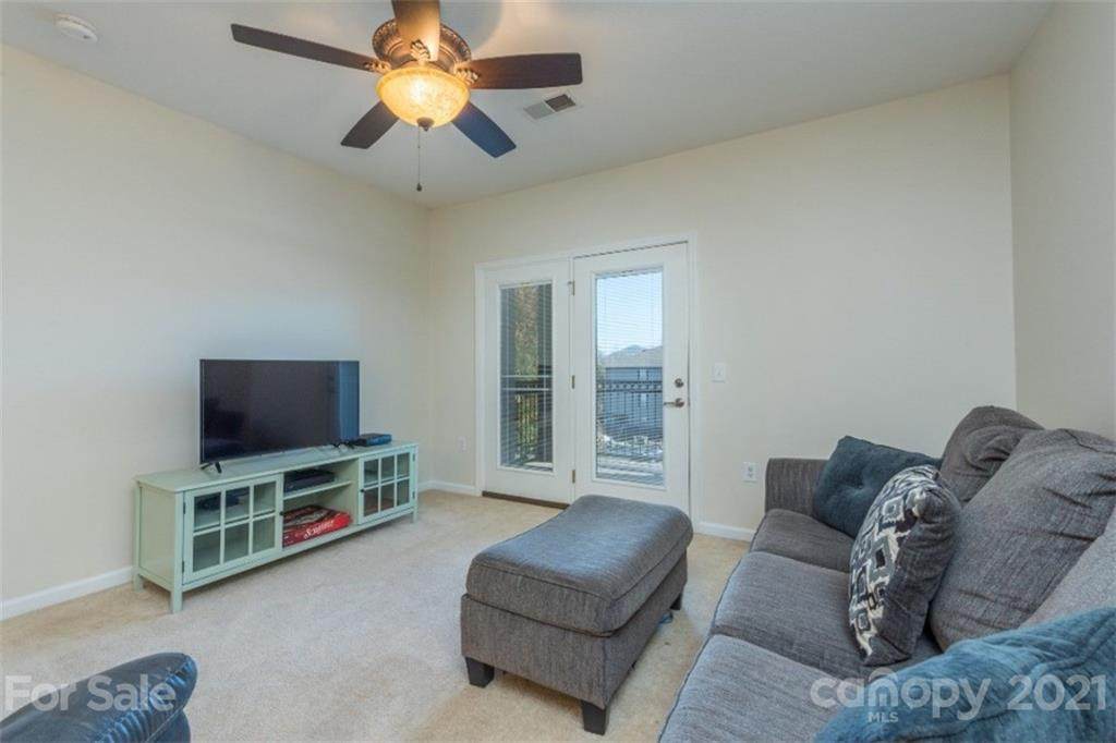 181 Brickton Village Circle - Photo 1