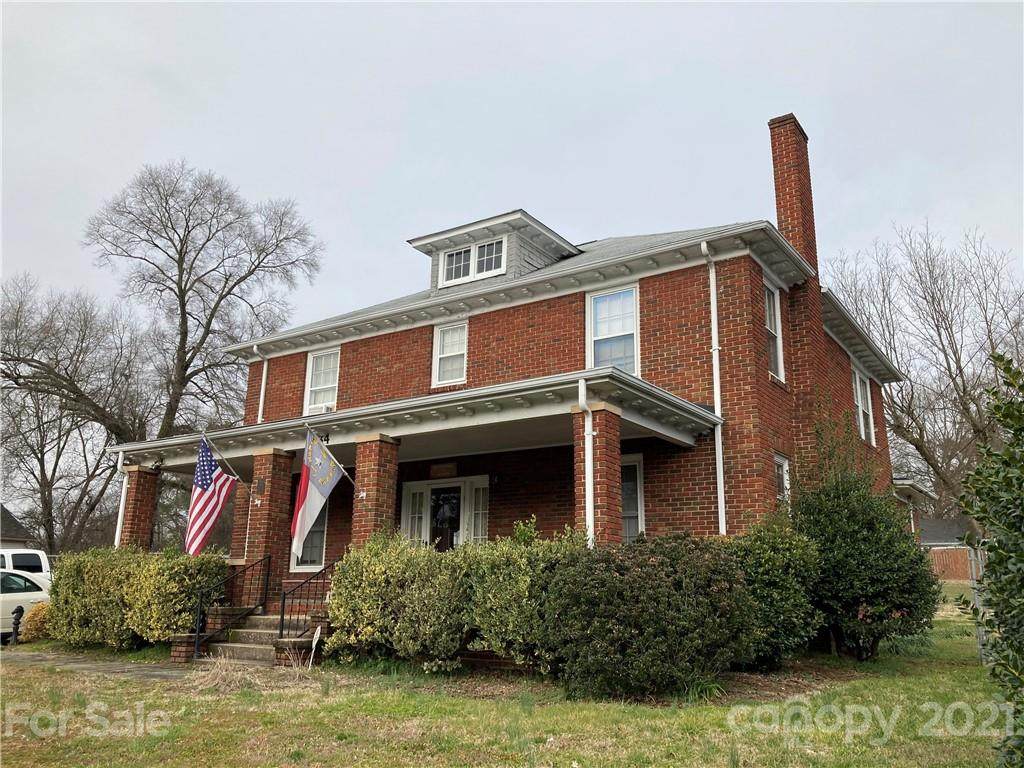 34 Crowell Drive - Photo 1