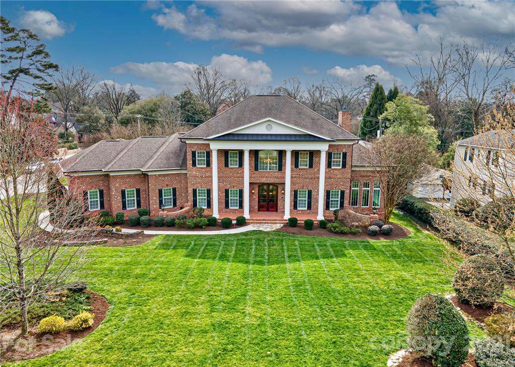 2105 Wendover Road - Photo 1