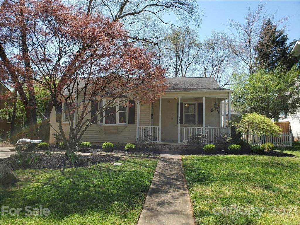 444 Melbourne Court - Photo 1