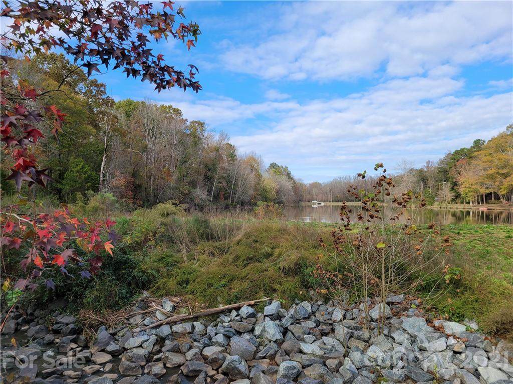 1305 Marlwood Circle - Photo 1