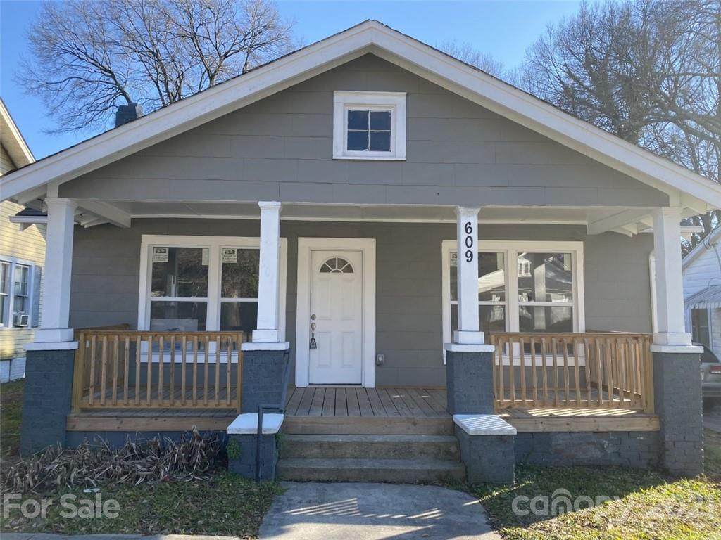 609 Garrison Boulevard - Photo 1