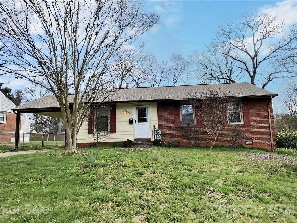227 Scottie Place - Photo 1