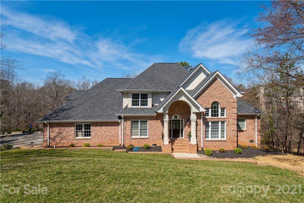 6129 Providence Glen Road - Photo 1