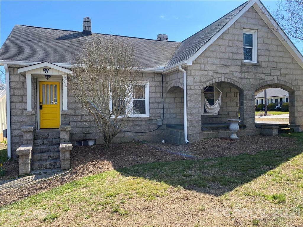 601 Chapel Street - Photo 1