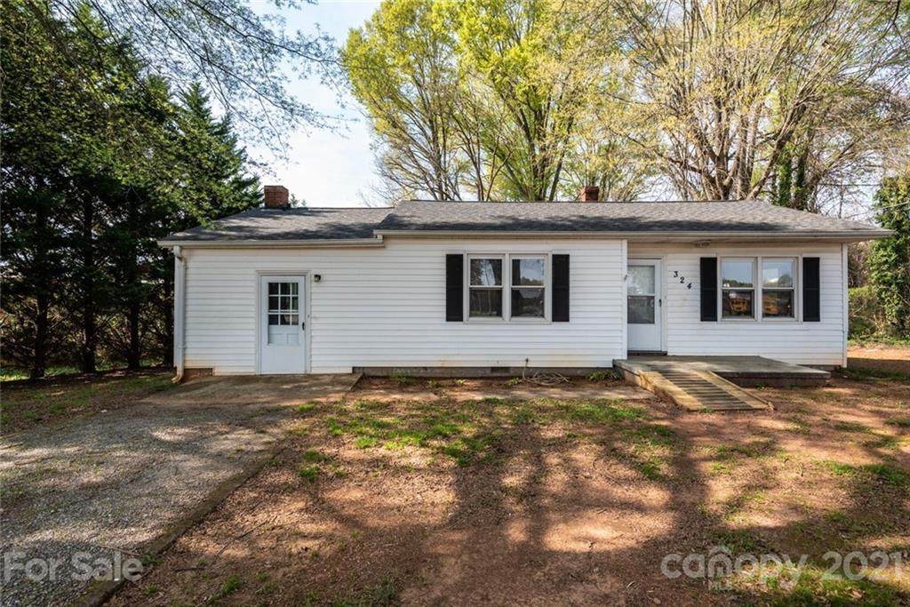 324 26th Street - Photo 1