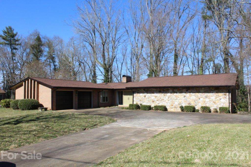 110 Woodbine Terrace - Photo 1