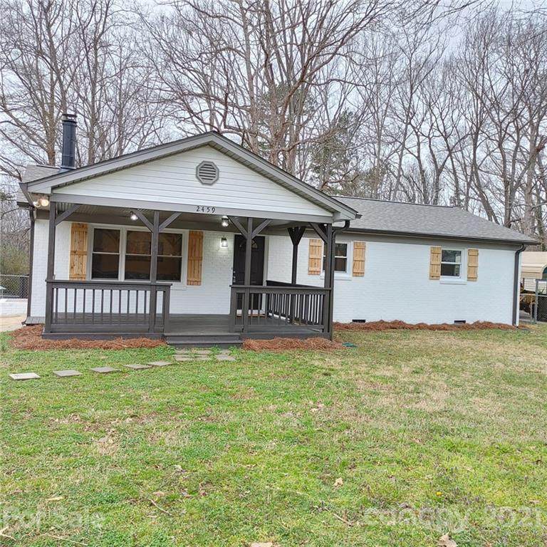 2459 Lyon Street - Photo 1