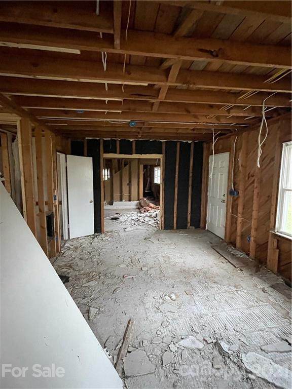 1202 Grace Avenue - Photo 1