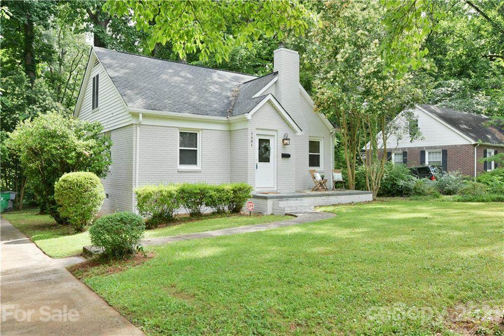 1401 Pinecrest Avenue - Photo 1