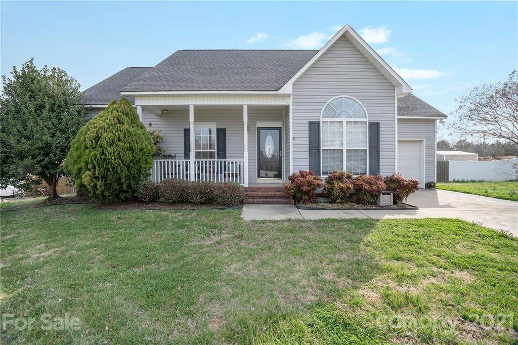 3253 Silver Fox Circle - Photo 1