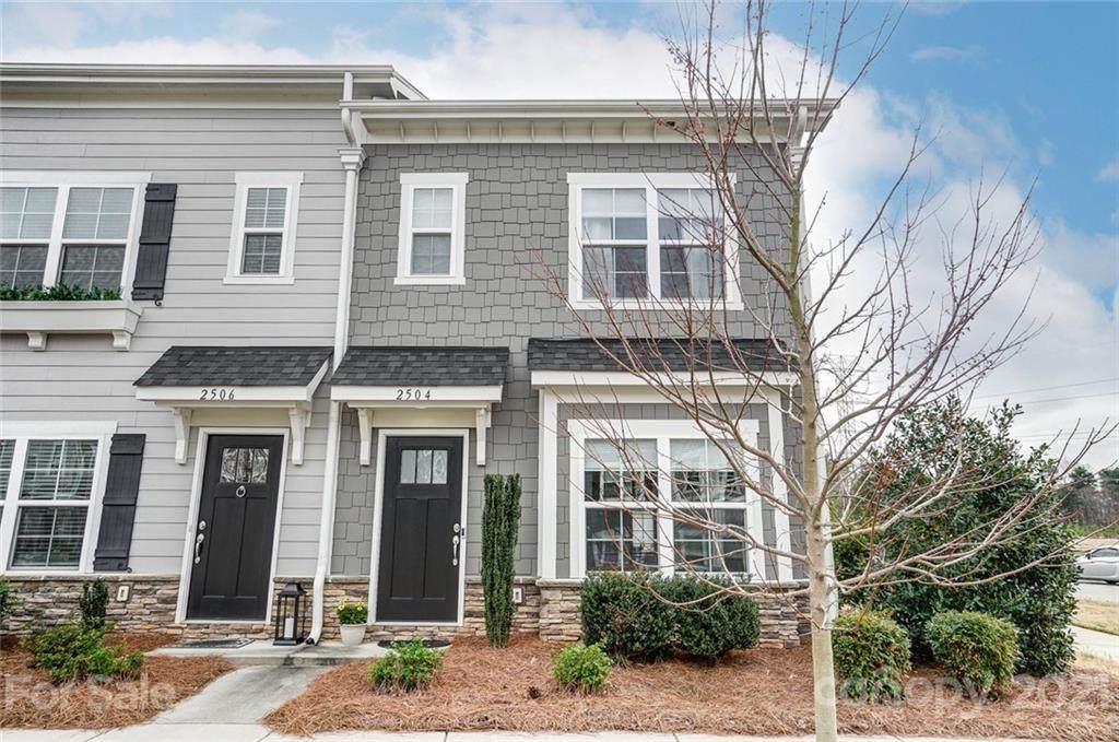 2504 Gallery Drive - Photo 1