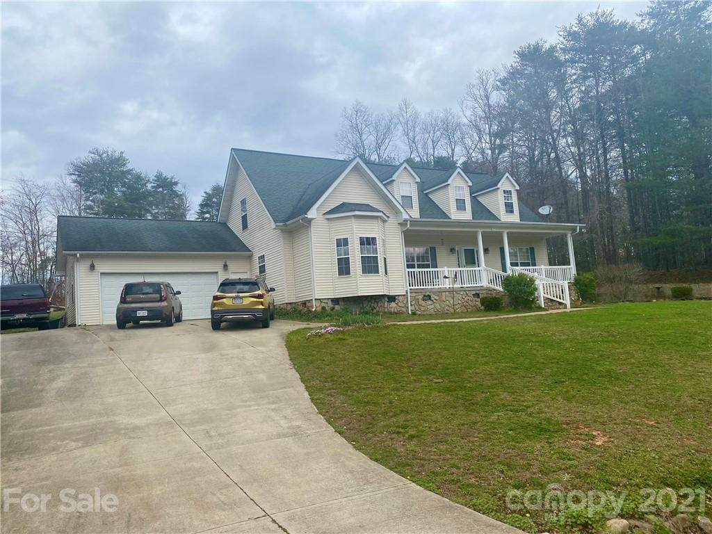 7918 Ridgeview Drive - Photo 1