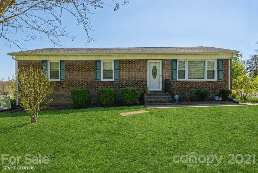 2564 Stroupe Road - Photo 1