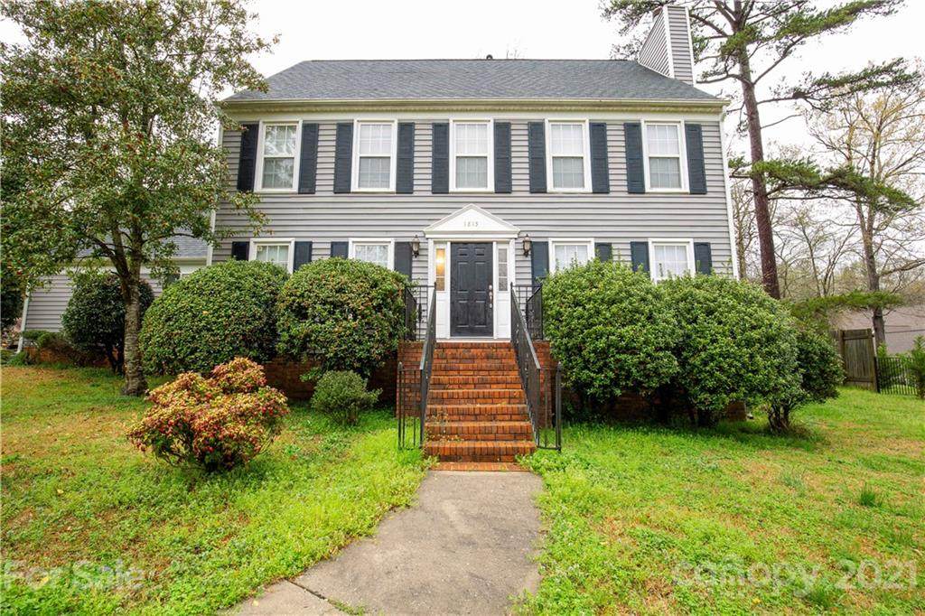 1815 Charles Avenue - Photo 1