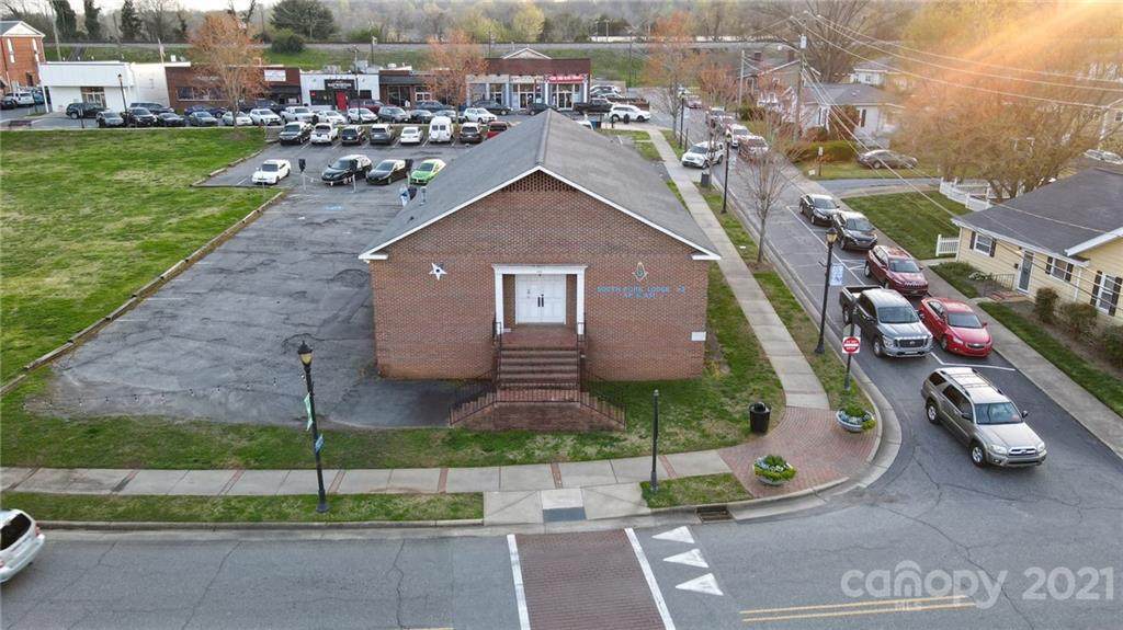 142 8th Avenue - Photo 1