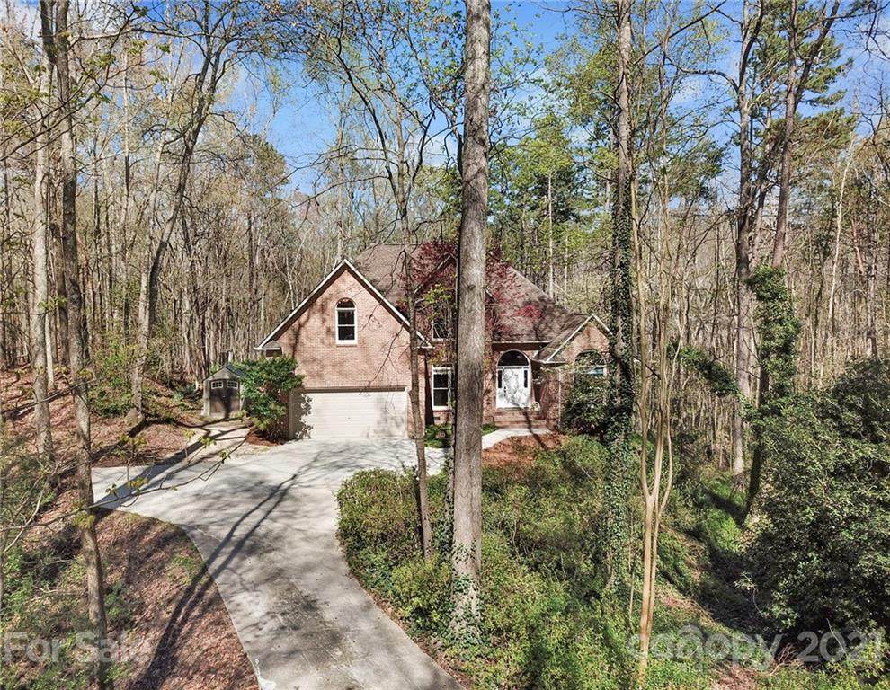 16538 Whispering Oaks Lane - Photo 1