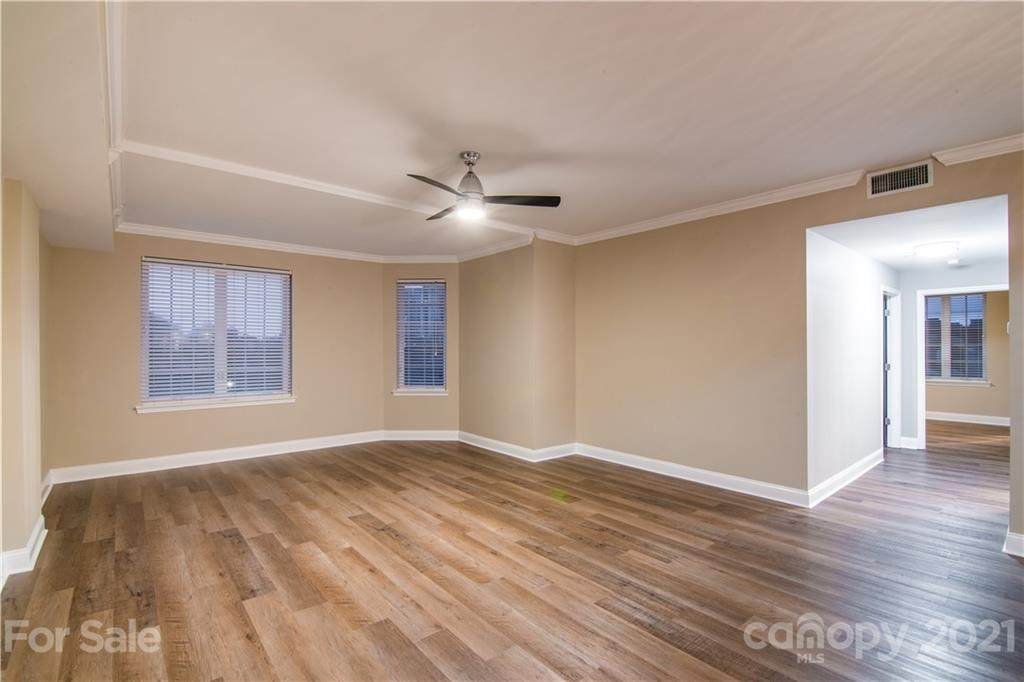 300 5th Street - Photo 1