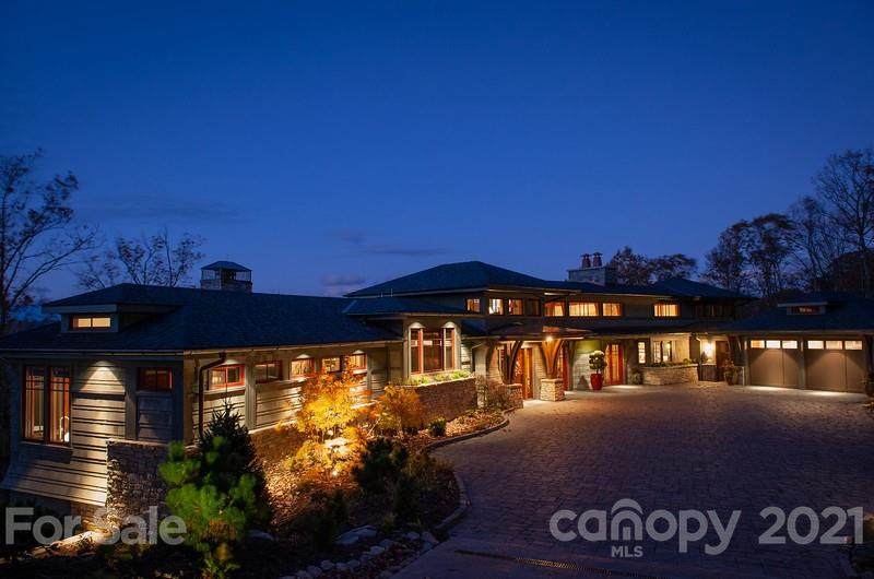 180 Skycliff Drive - Photo 1