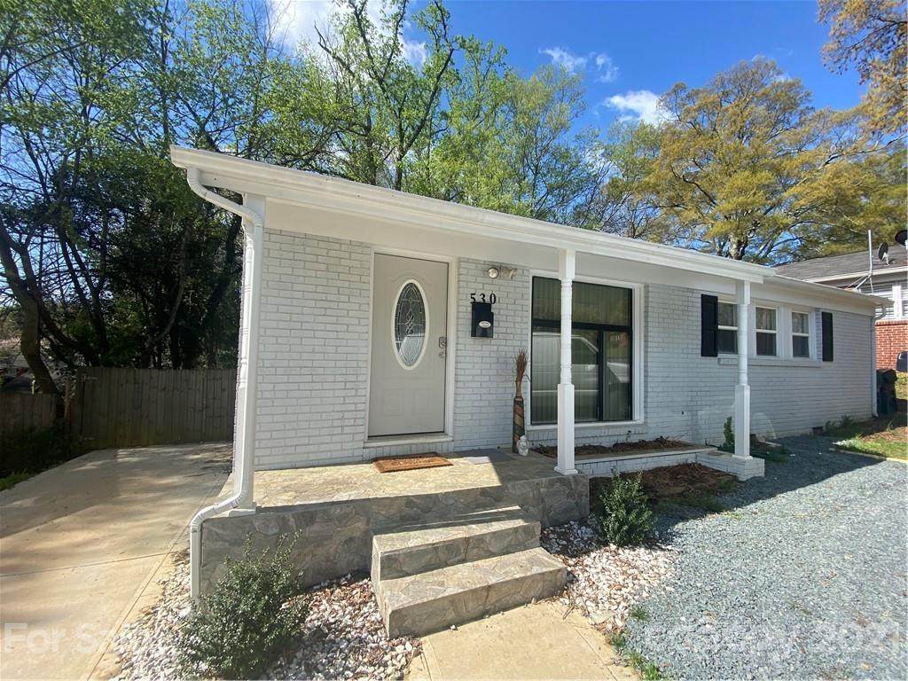 530 Woodlawn Road - Photo 1