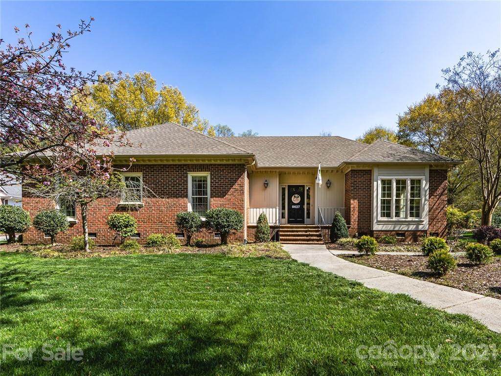 9627 Penshurst Trace - Photo 1