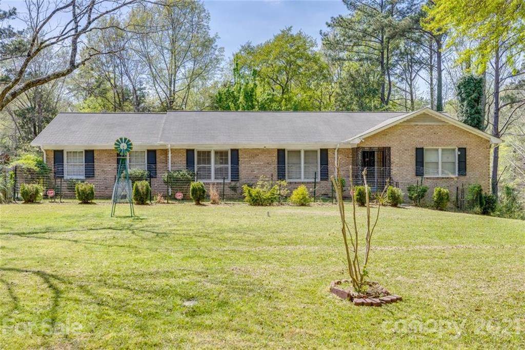 530 Rock Springs Road - Photo 1