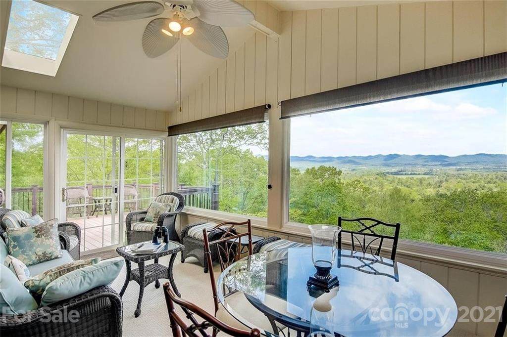 608 Goldview Drive - Photo 1