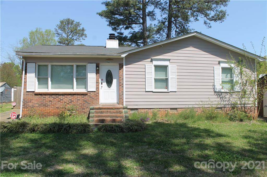 962 Finley Road - Photo 1