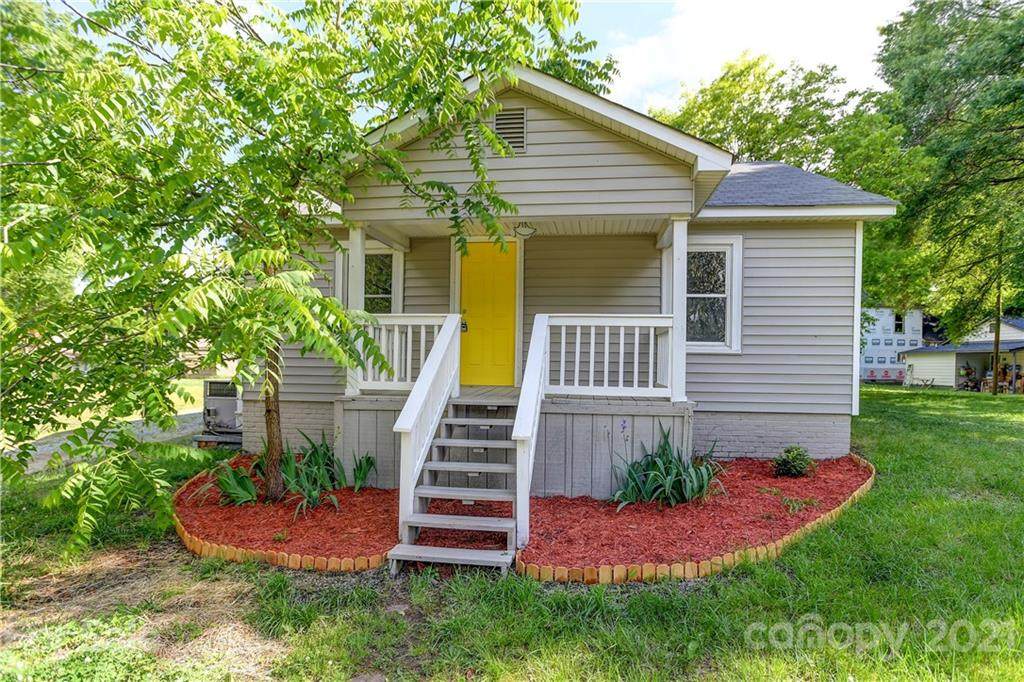 681 Palmer Avenue - Photo 1