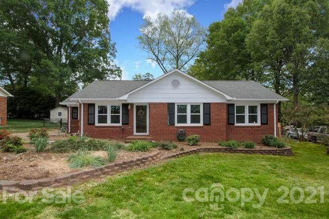 413 Newburg Lane - Photo 1