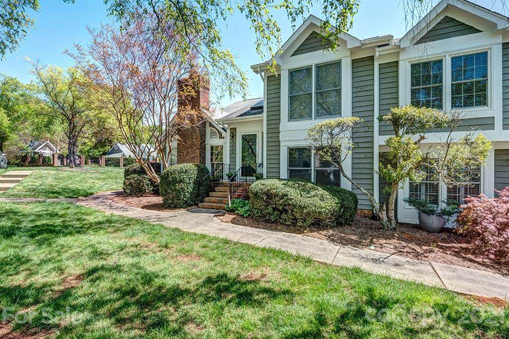 8250 Tradd Court - Photo 1