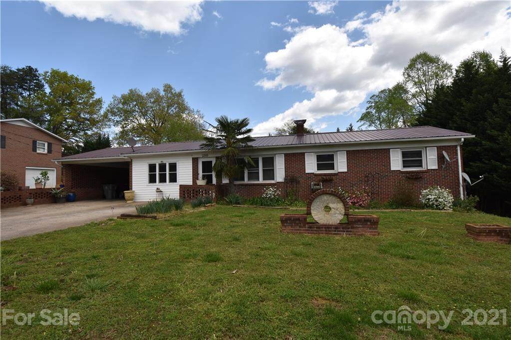 2310 Honeysuckle Place - Photo 1