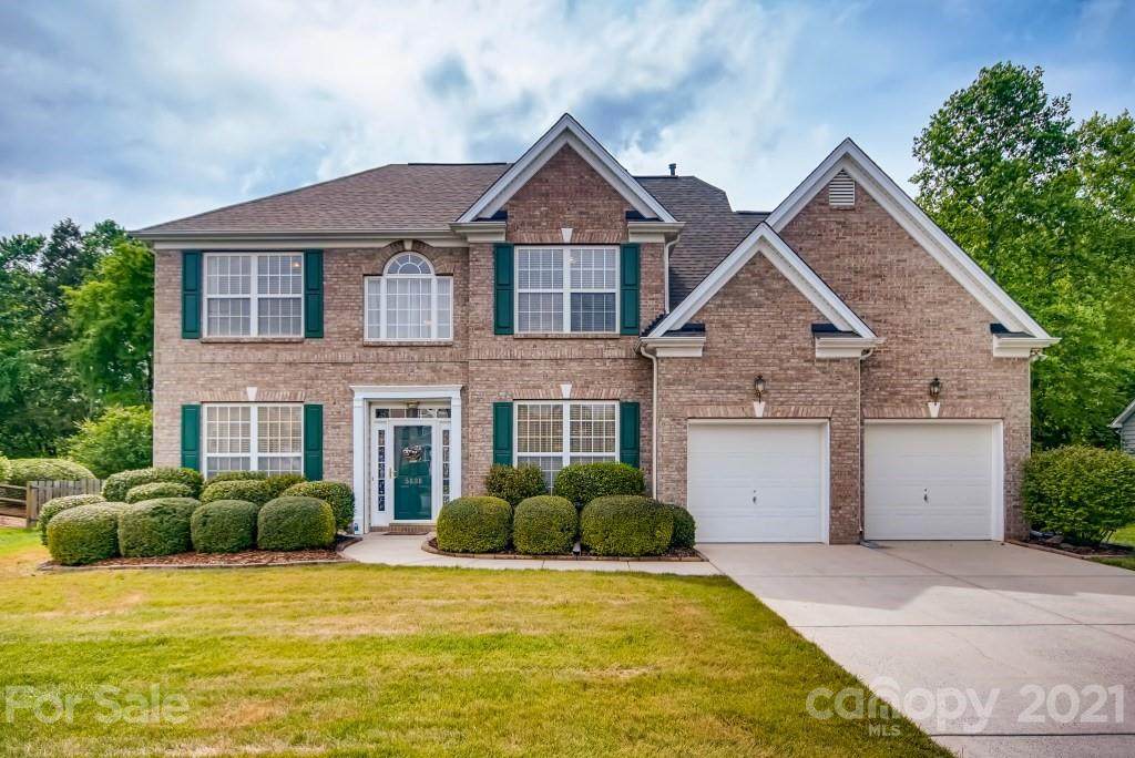 5838 Crimson Oak Court - Photo 1