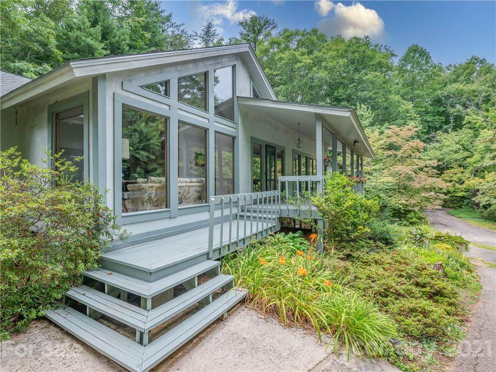 5025 Howard Gap Road - Photo 1
