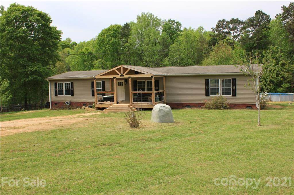 144 Evelyn Lane - Photo 1
