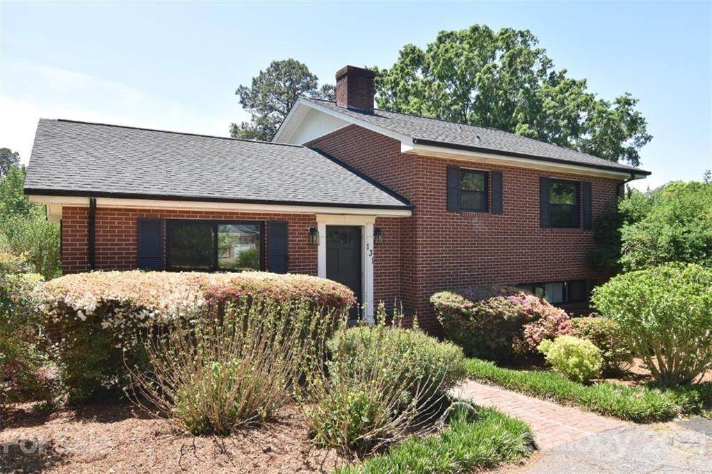 131 33rd Avenue - Photo 1