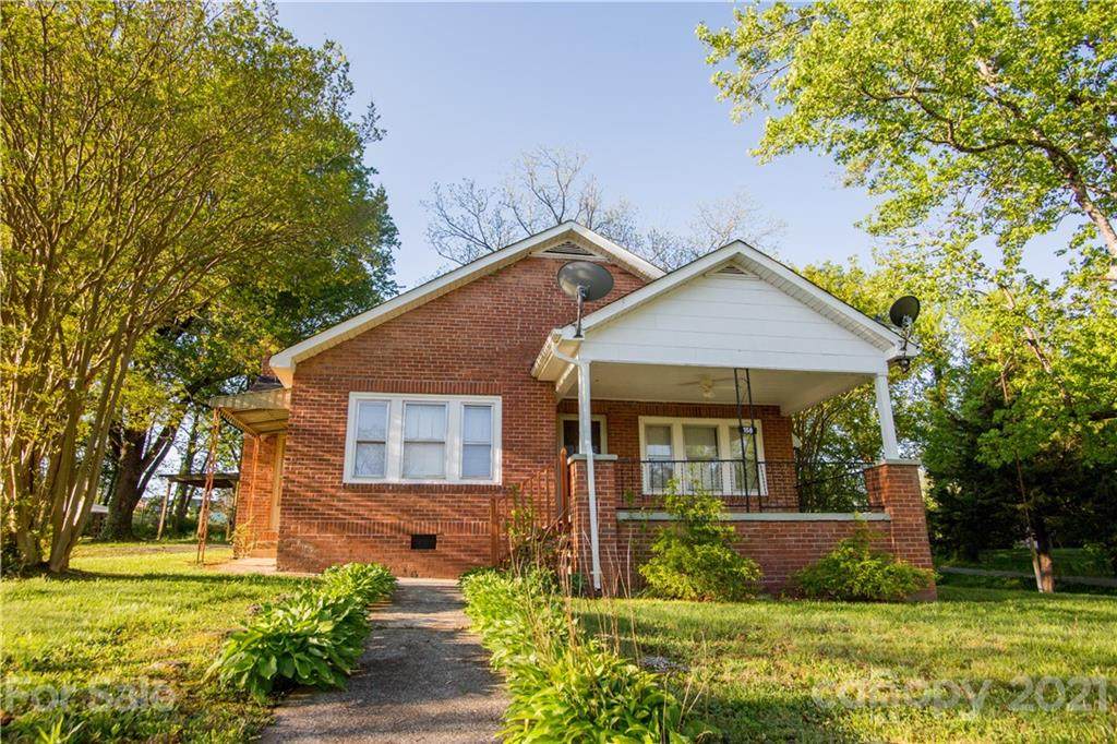 158 Clark Street - Photo 1