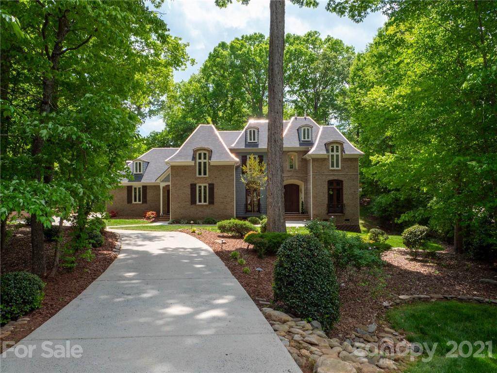8715 Goose Pond Cove - Photo 1