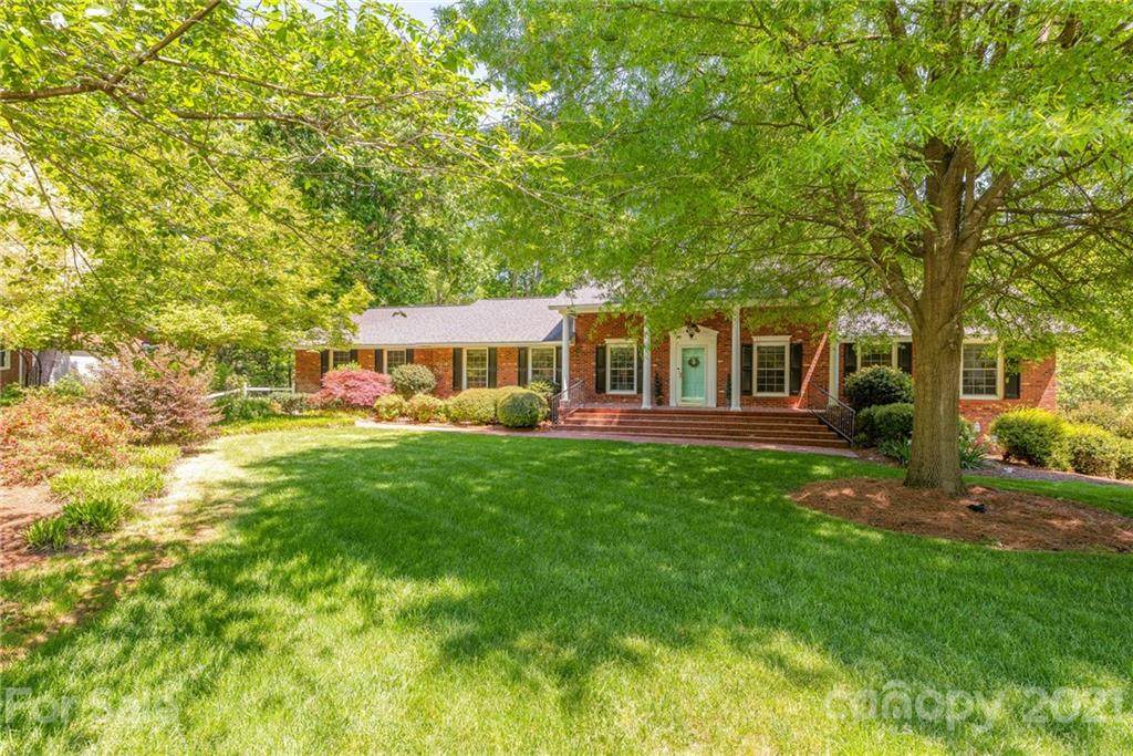 915 Oak Forest Drive - Photo 1